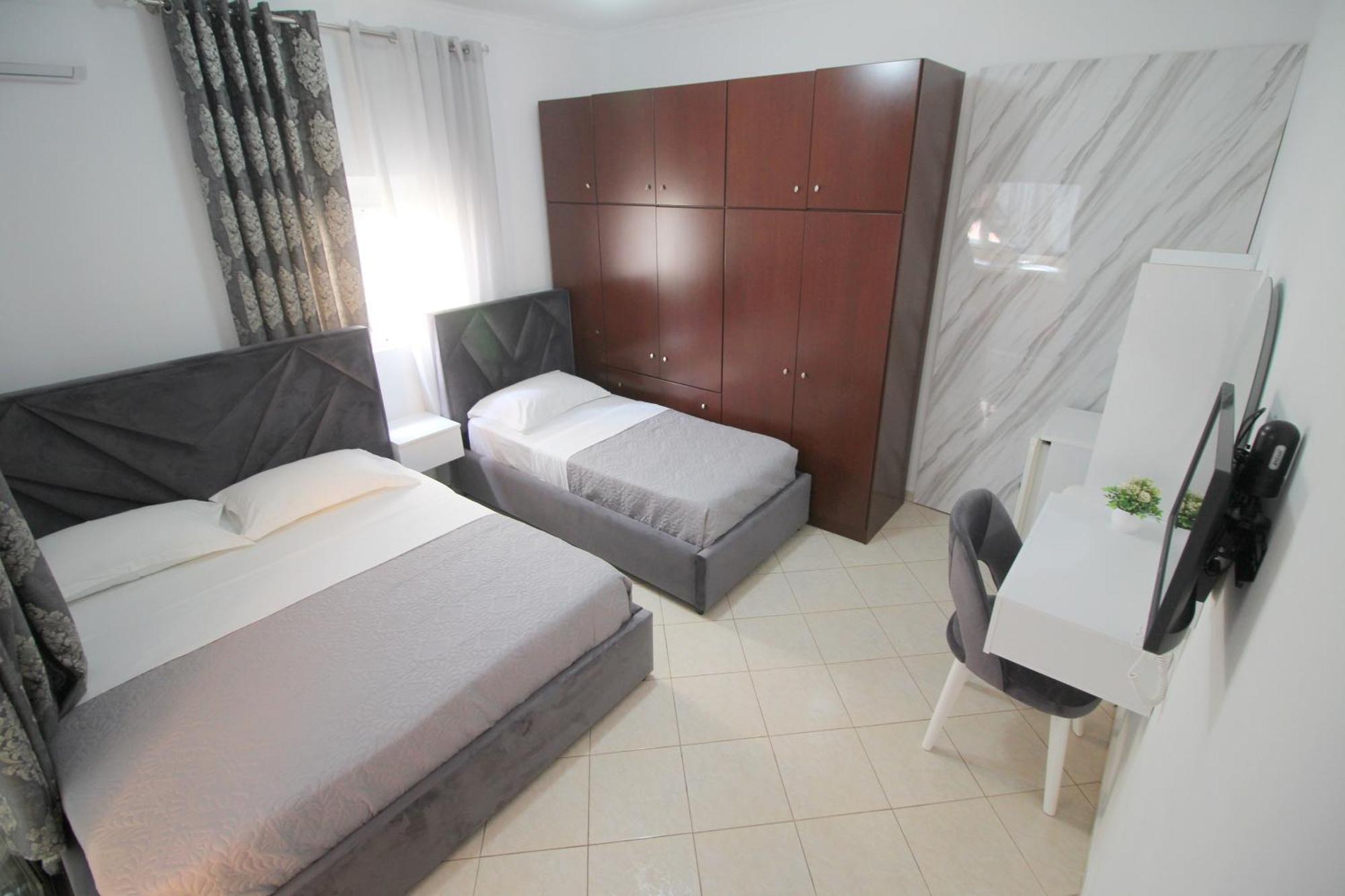 Emel Apartaments Ksamil Exteriör bild