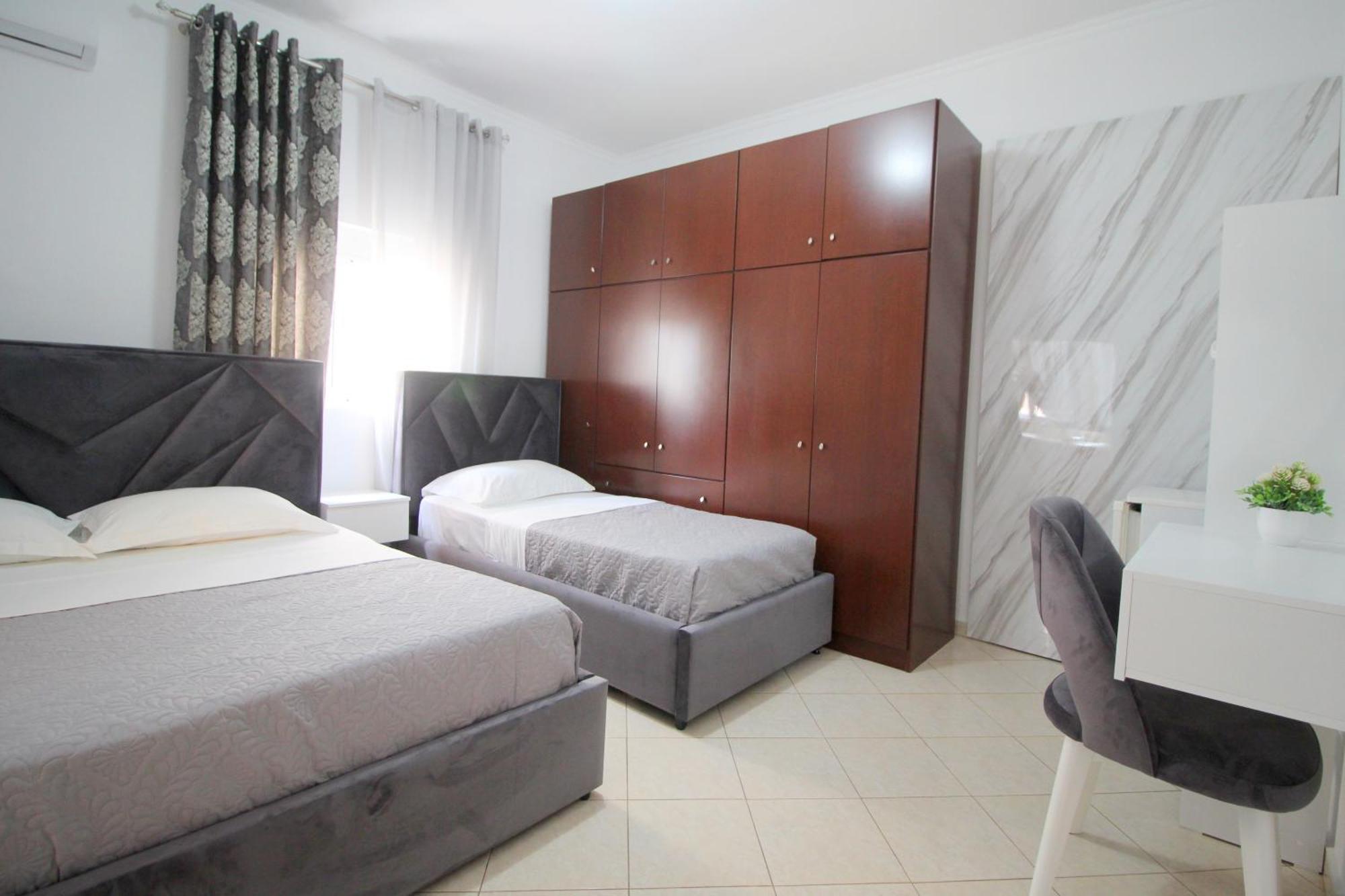 Emel Apartaments Ksamil Exteriör bild