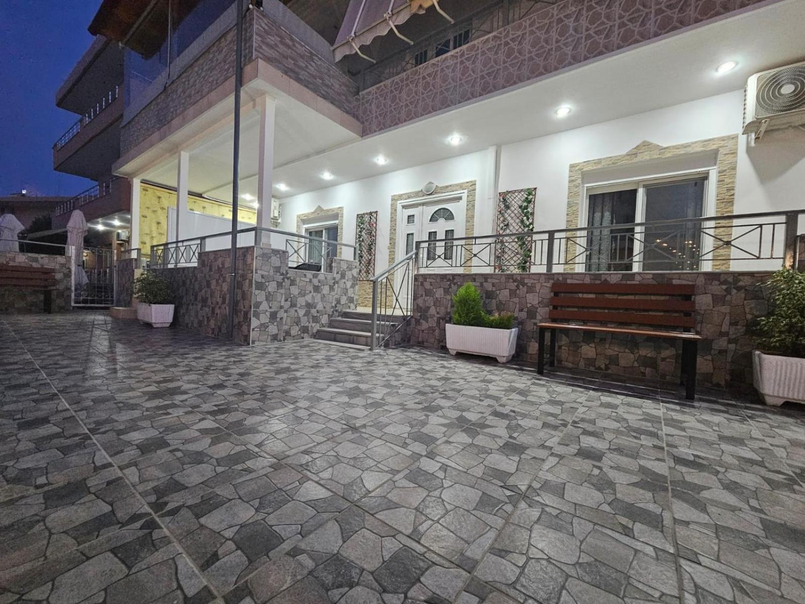 Emel Apartaments Ksamil Exteriör bild